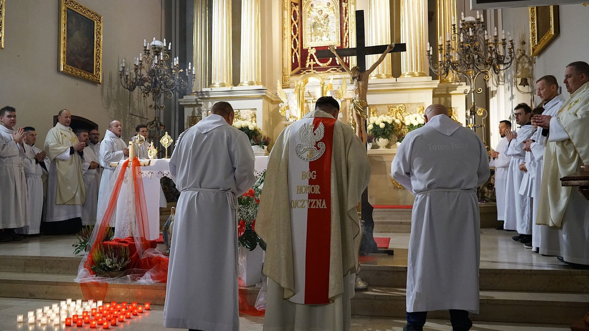 Noc walki o błogosławieństwo dla Polski (foto i wideo)